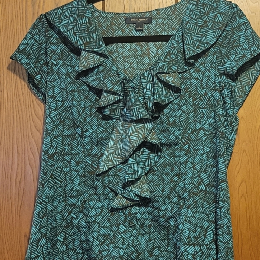 BANANA REPUBLIC BLOUSE SHORT SLEEVE RUFFLED BUTTON DOWN SIZE MEDIUM